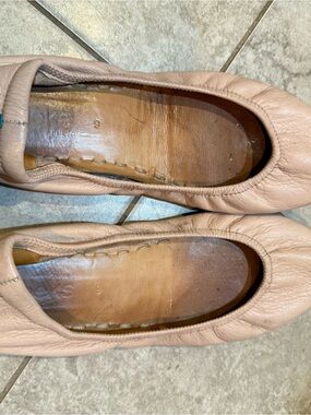 Tieks size 9 Soft Blush Leather Ballet Flats